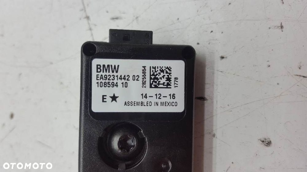 WZMACNIACZ ANTENOWY BMW 420D F36 2017 10859410 - 3