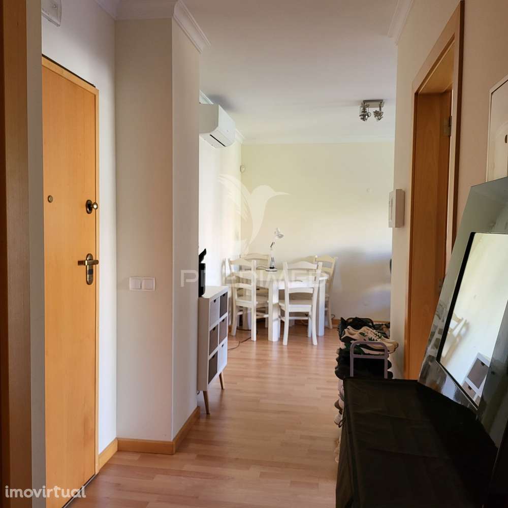 Apartamento T1 com piscina e garagem perto da praia da Rocha - Grande imagem: 2/23