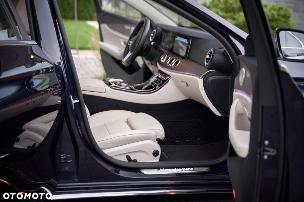 Mercedes-Benz Klasa E 350 9G-TRONIC Avantgarde - 21