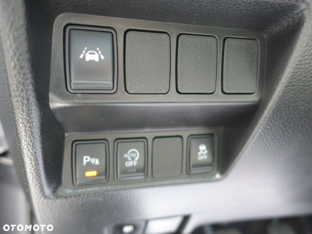 Nissan Qashqai 1.5 dCi N-Connecta EU6 - 29