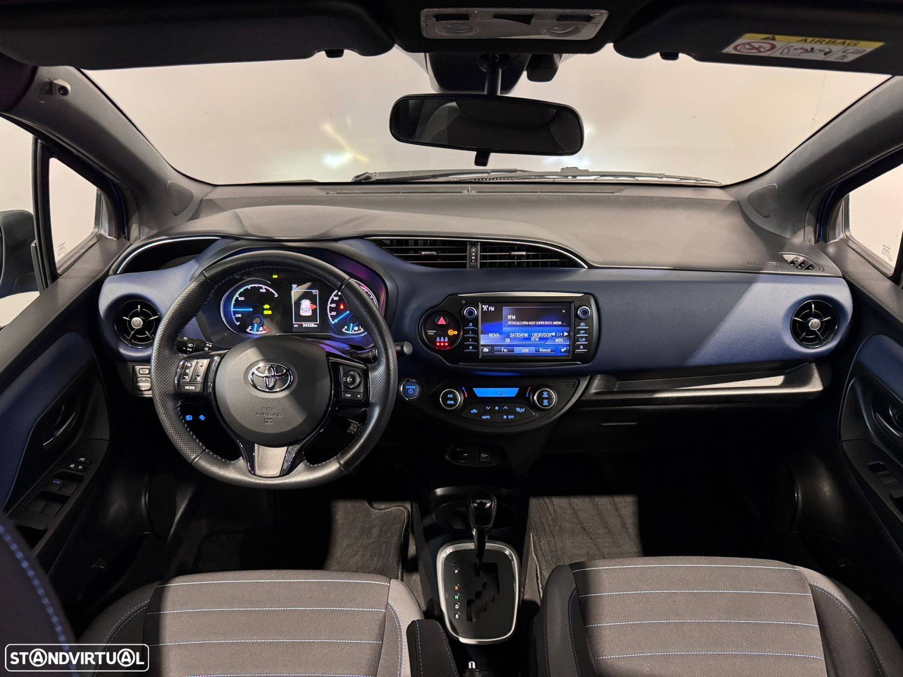 Toyota Yaris 1.5 HSD Exclusive+P.Luxury - 24