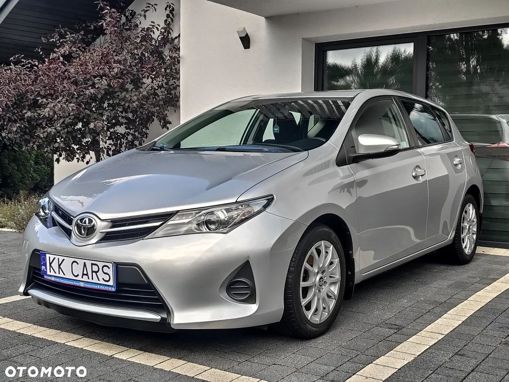 Toyota Auris 1.33 VVT-i Comfort - 2