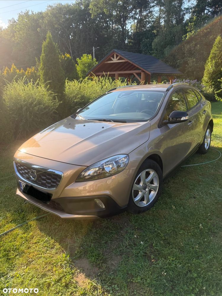 Volvo V40 T3 Drive-E Dynamic Edition - 1