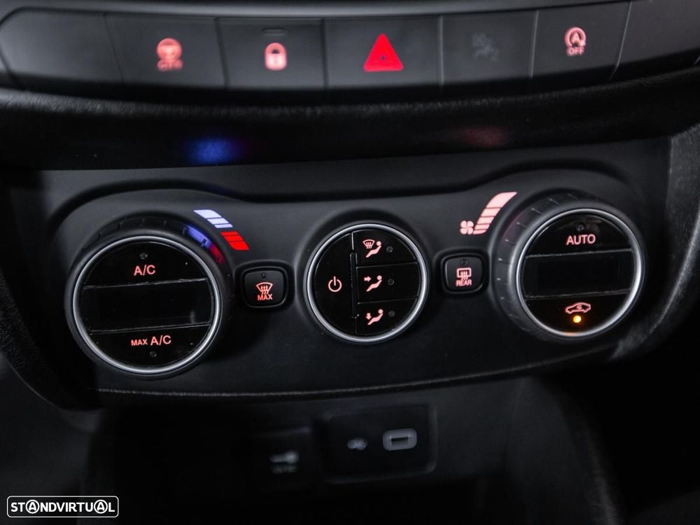 Fiat Tipo Station Wagon 1.3 M-Jet Lounge - 17