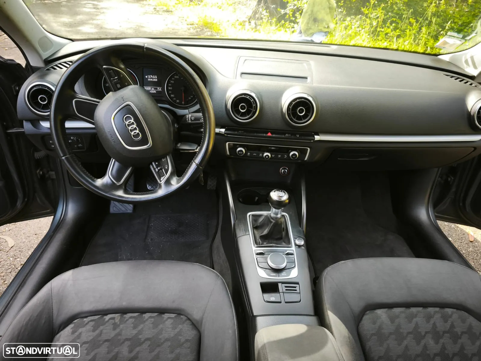 Audi A3 Sportback 1.6 TDI B.Line Attraction - 3