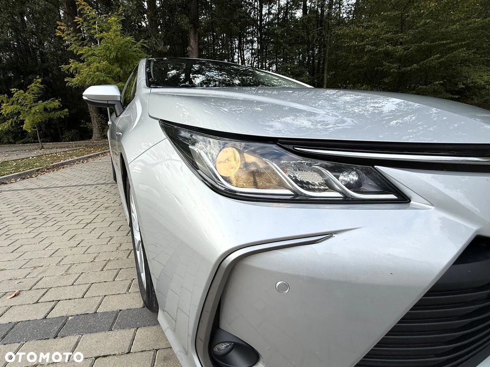Toyota Corolla 1.8 Hybrid GPF Comfort - 11