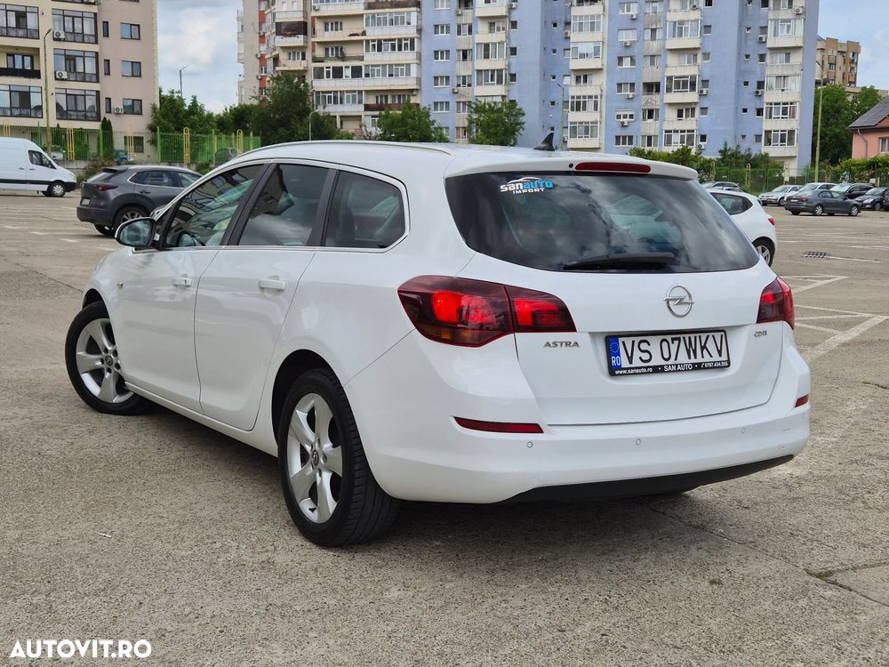 Opel Astra 1.7 CDTI DPF Design Edition - 5