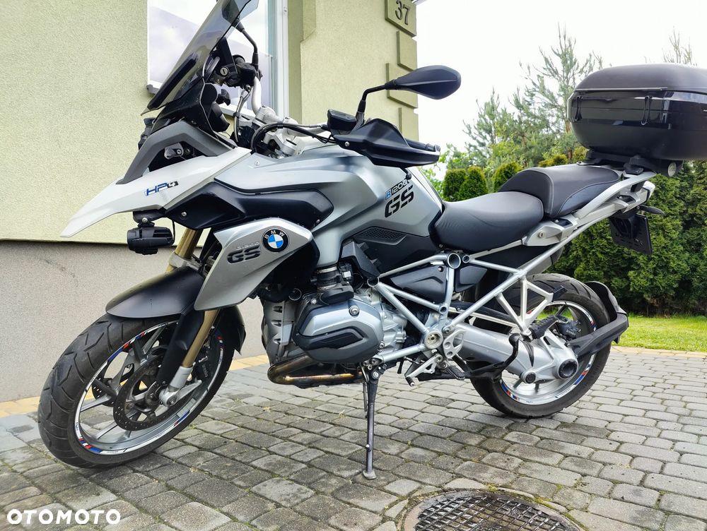 BMW R - 1