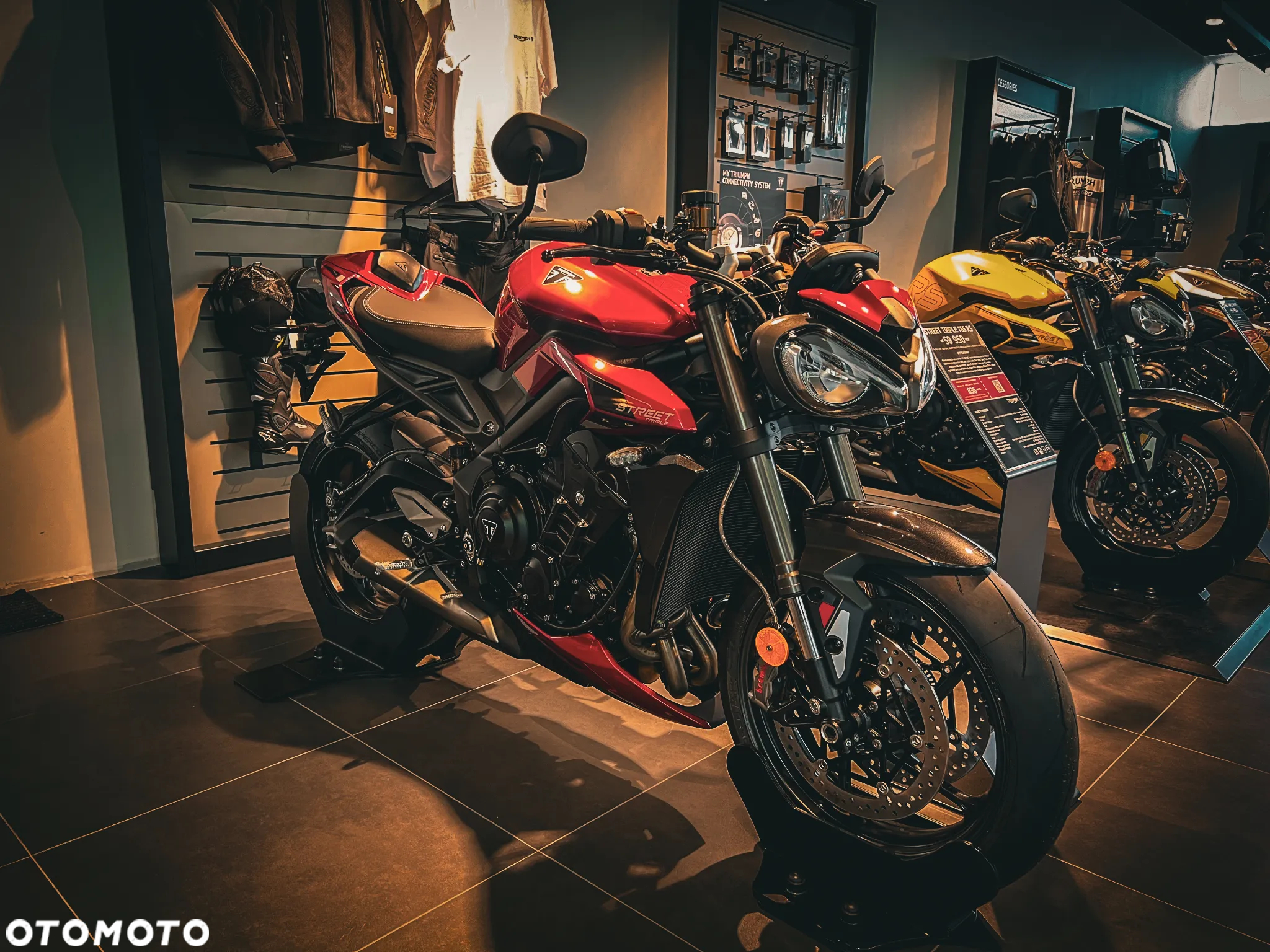 Triumph Street Triple - 3