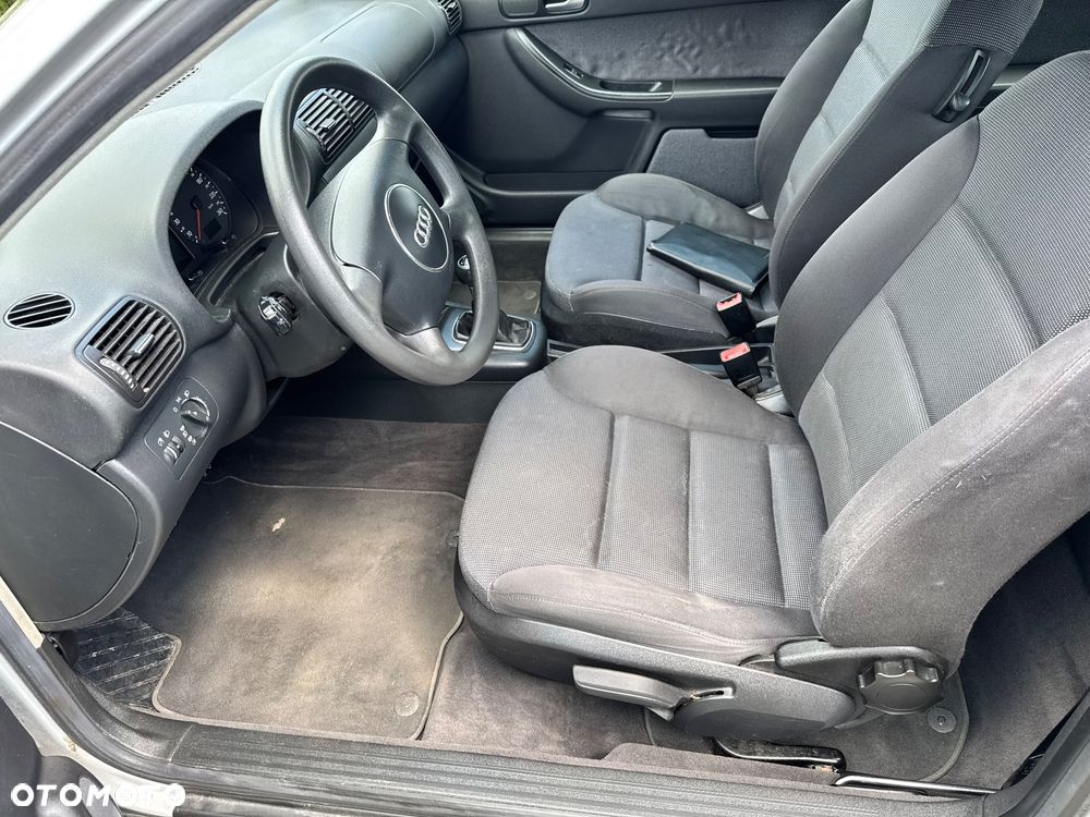 Audi A3 3-drzwiowe - 28