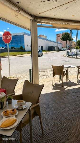 Trespasse Cafetaria | moderna e equipada| Quinta do Conde - Grande imagem: 2/4