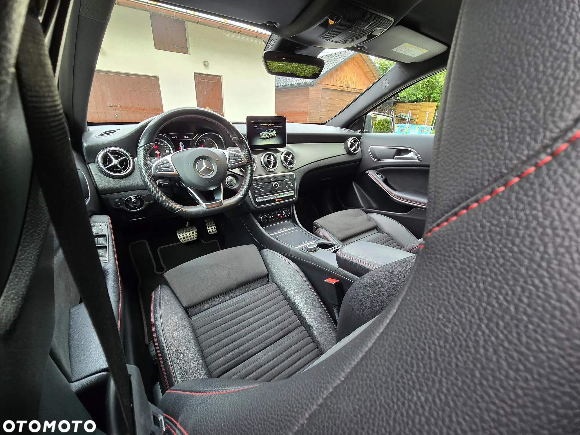 Mercedes-Benz GLA 220 d 4Matic 7G-DCT AMG Line - 19