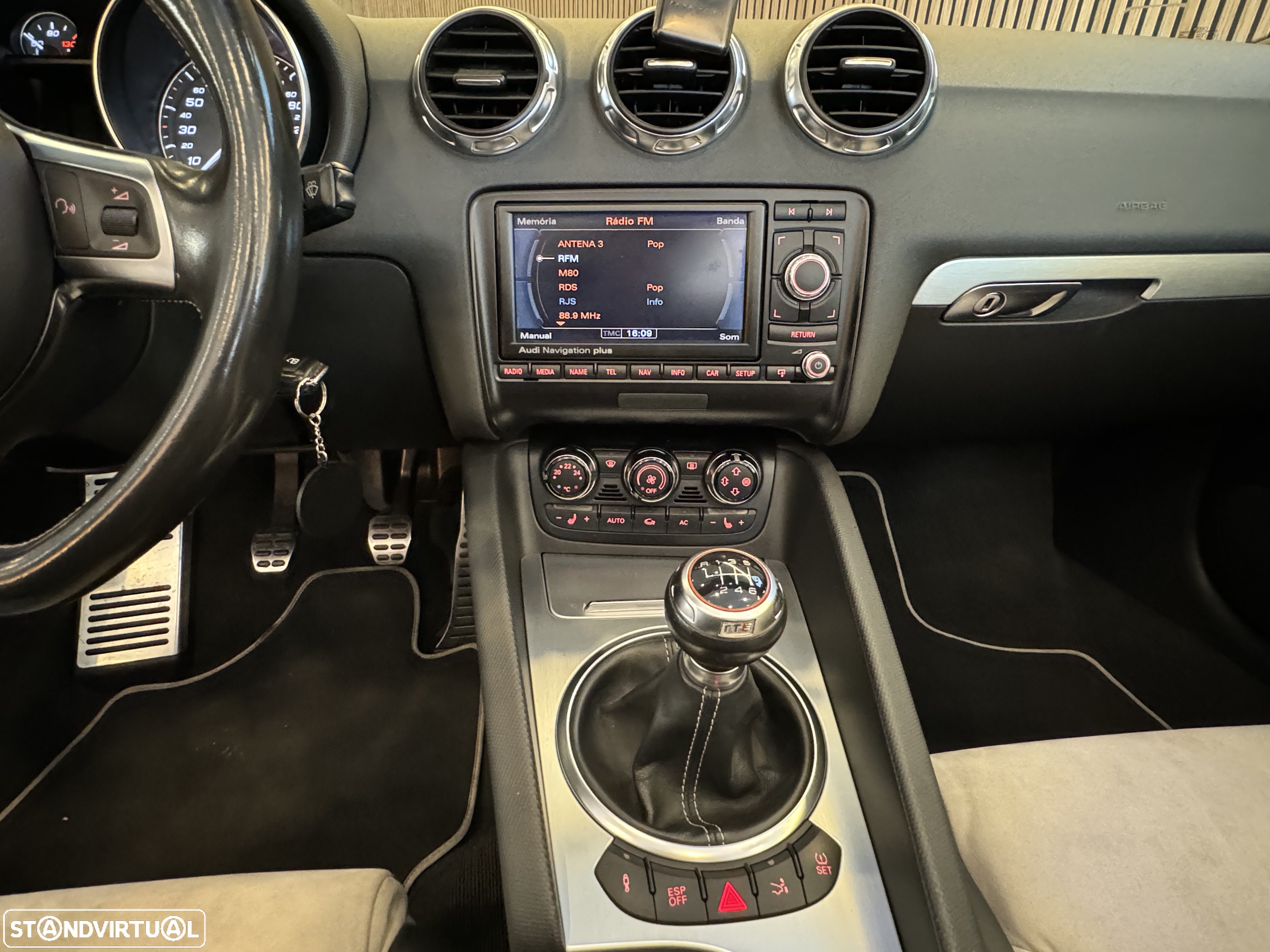 Audi TTS Roadster 2.0 TFSi quattro - 5