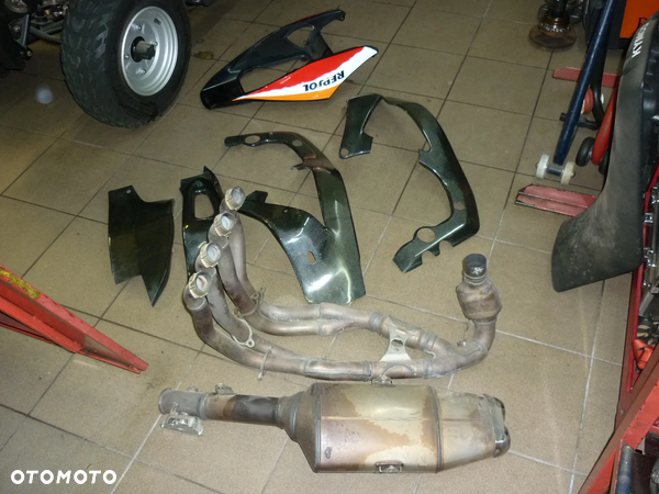 Kolektor wydechowy Tłumik Honda CBR 1000RR rok 2004-2007