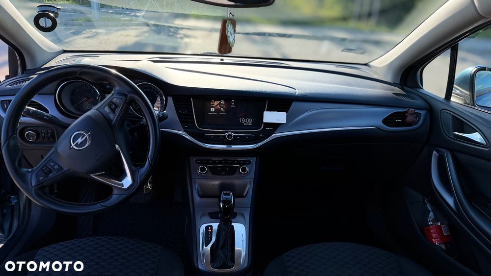 Opel Astra 1.6 CDTI Dynamic - 10