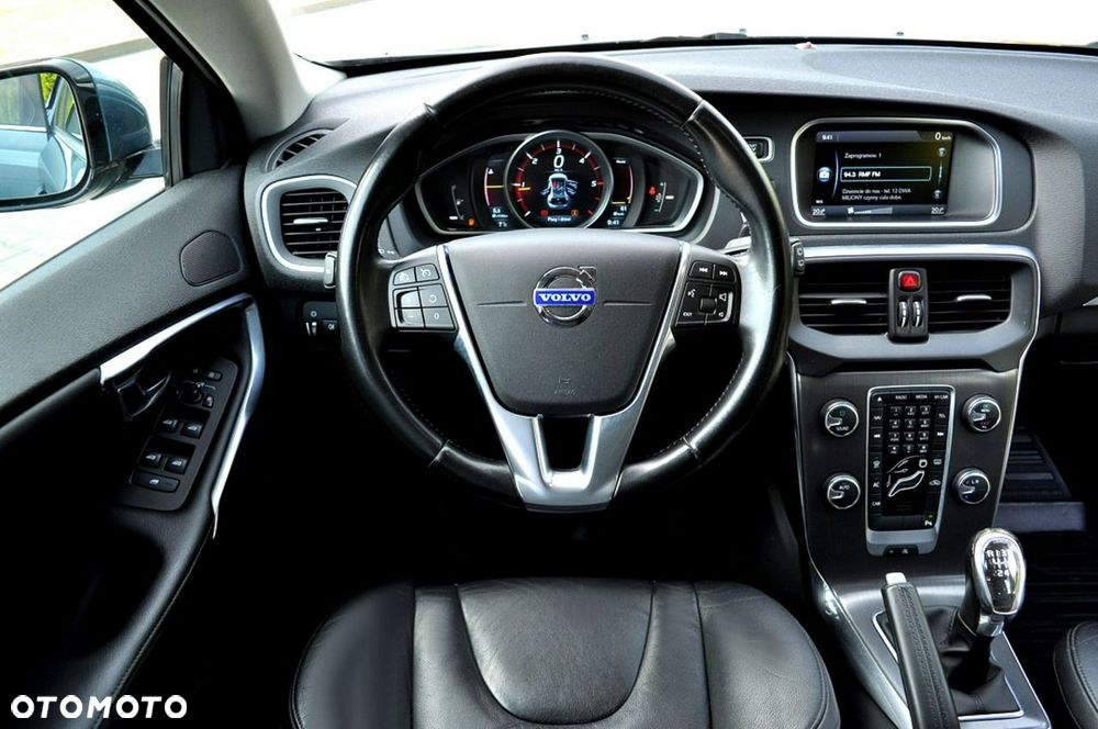 Volvo V40 D2 Momentum - 6