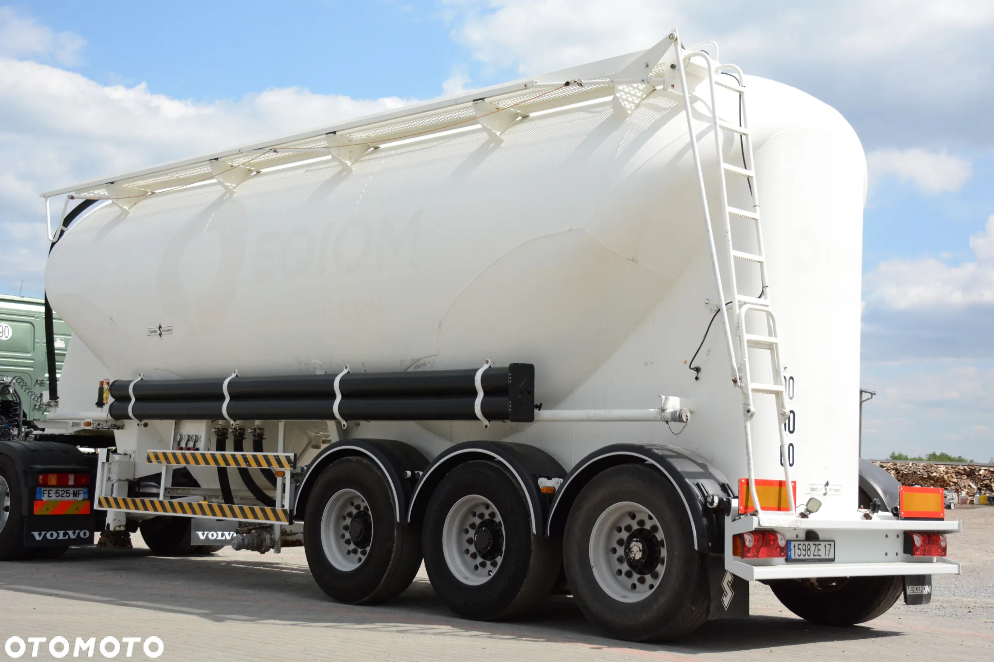 Spitzer SF 2437 PI / Cementonaczepa / 2008r / 37000l / 3 komorowa / Bardzo dobry stan - 8