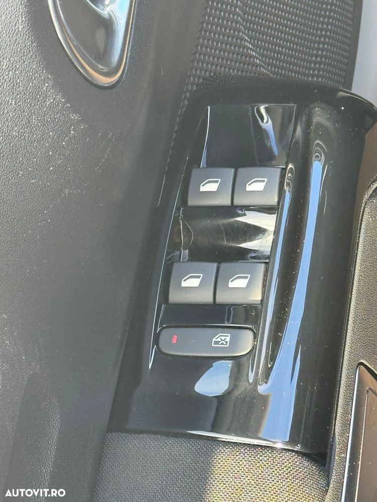 Citroën C3 1.2 PureTech S&S EAT6 Shine - 15