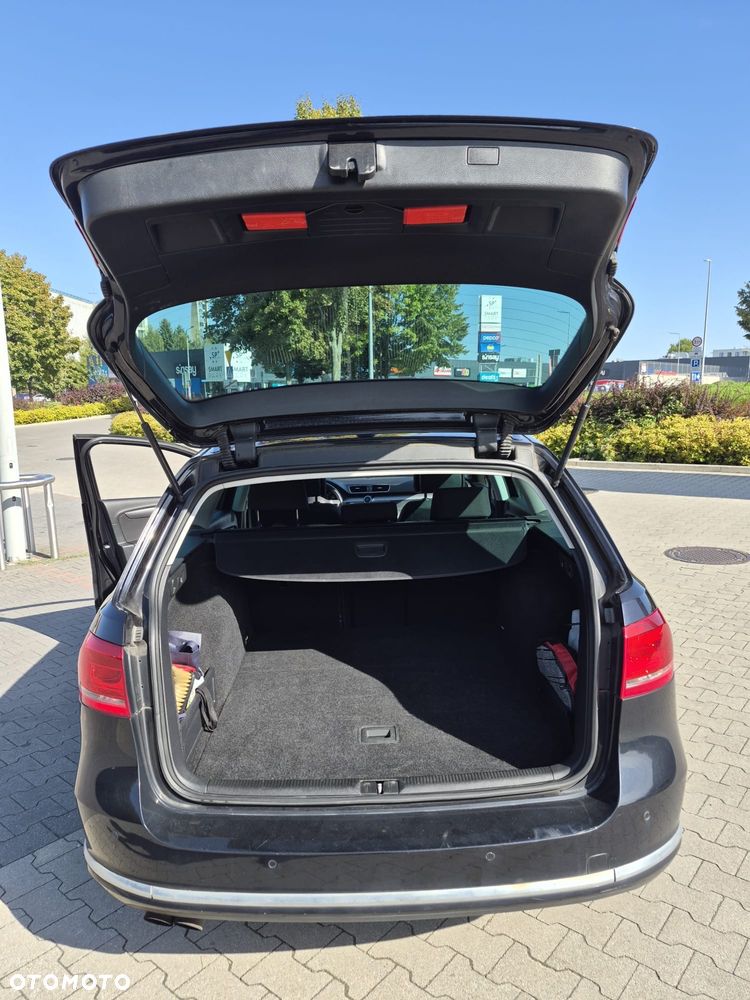 Volkswagen Passat Variant - 8