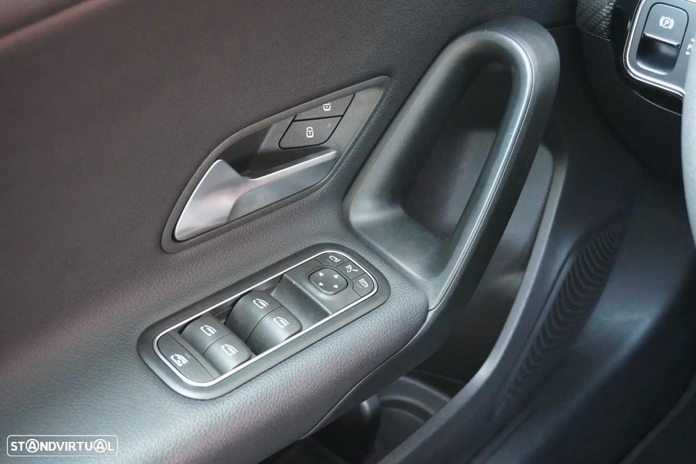 Mercedes-Benz A 180 d Business Solutions - 7