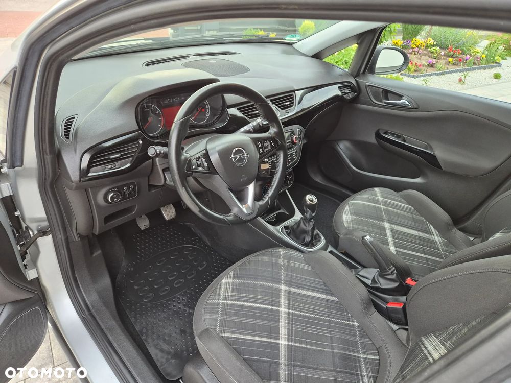 Opel Corsa 1.4 Innovation - 17