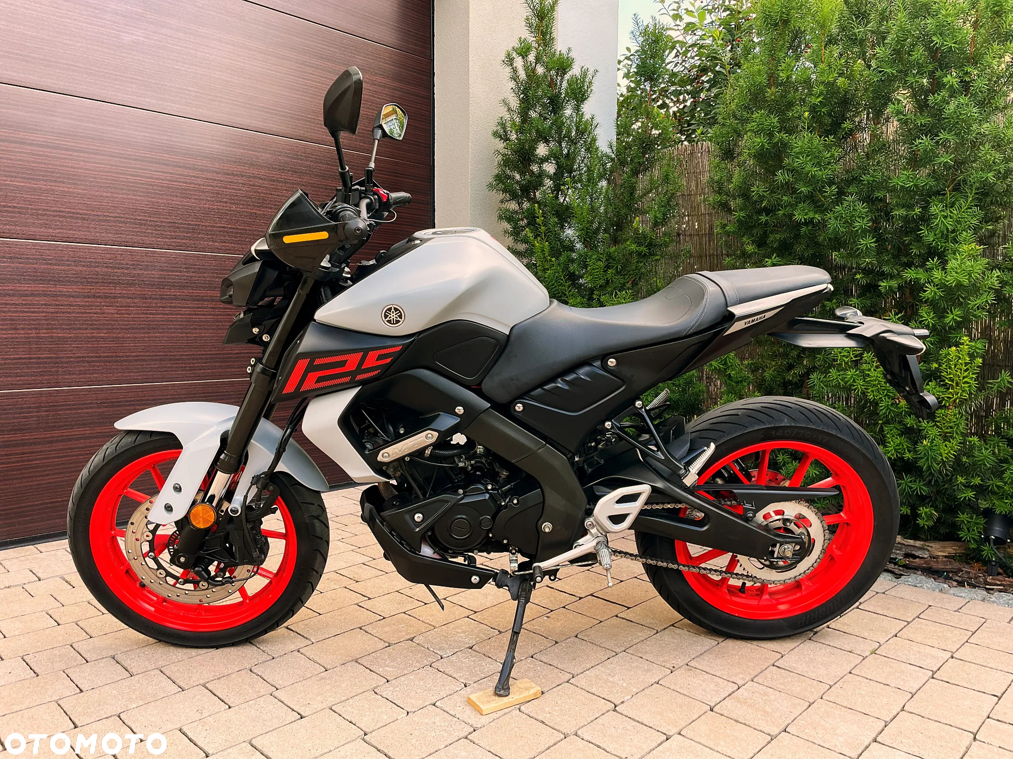 Yamaha MT - 5