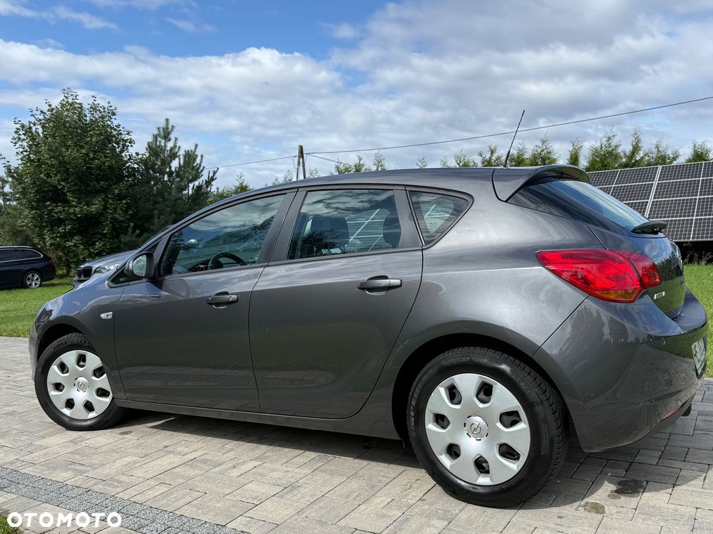 Opel Astra 1.6 Cosmo - 12