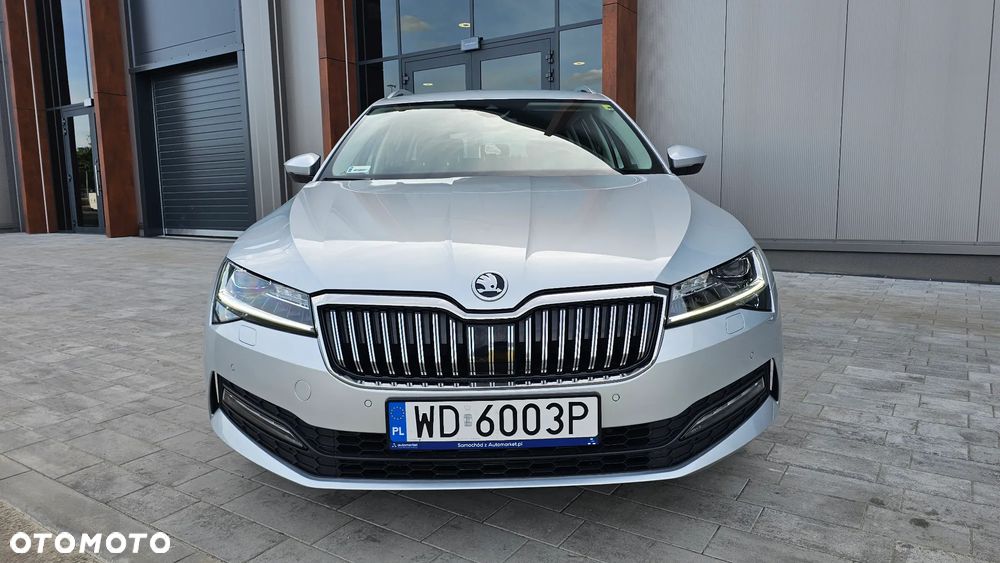 Skoda Superb 2.0 TSI Ambition DSG - 8