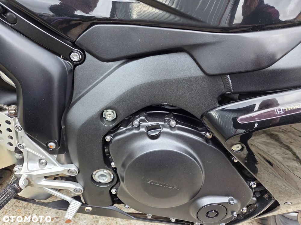 Honda CBR - 18