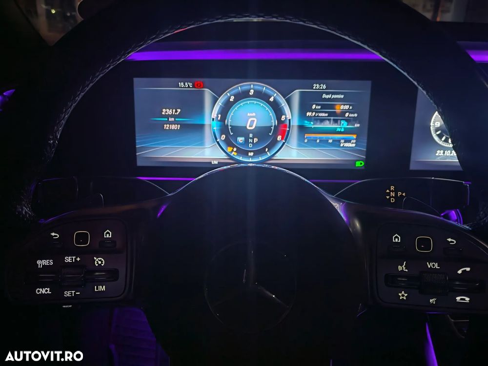 Mercedes-Benz E - 31
