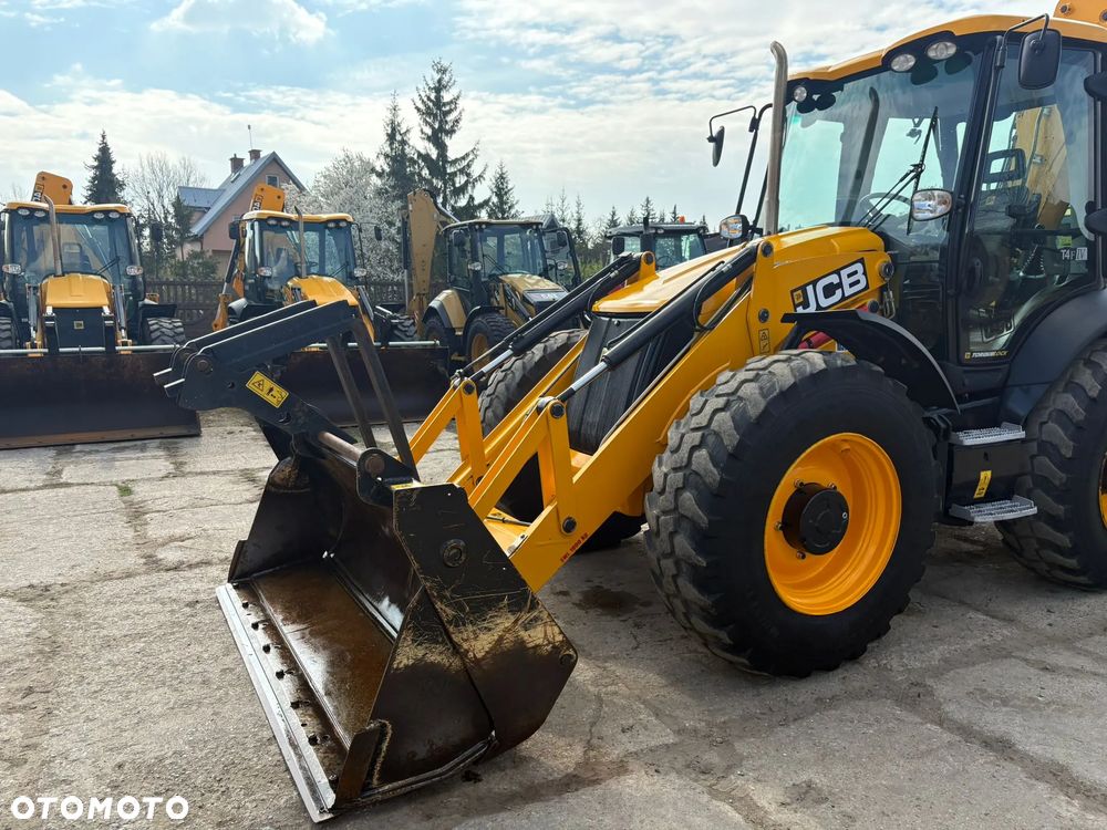 JCB 4CX - 10