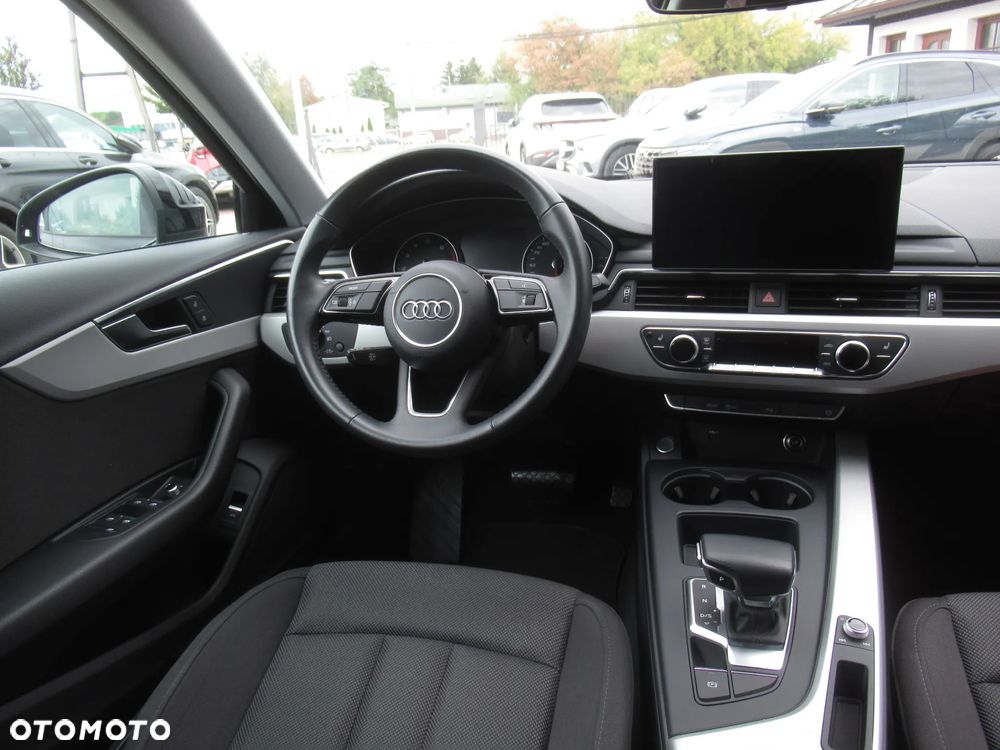 Audi A4 Limousine 35 TFSI S tronic - 11