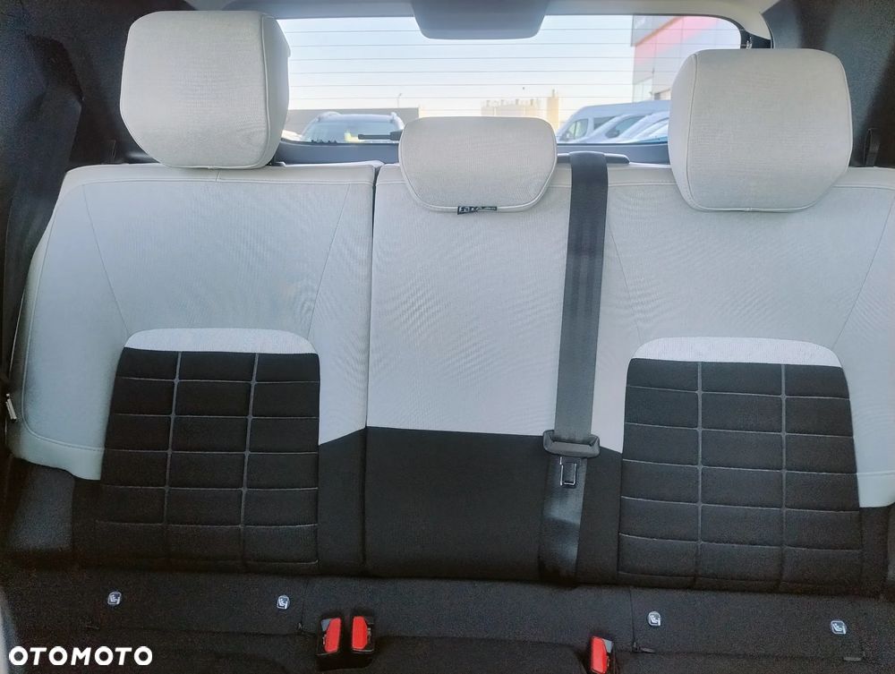 Citroën C3 1.2 mHEV Max - 23