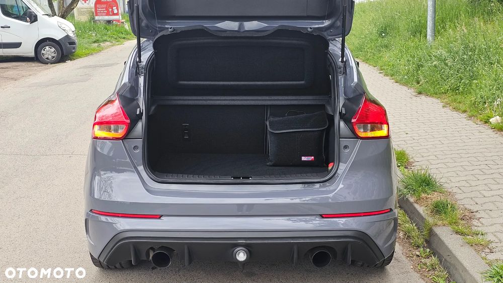Ford Focus 2.3 EcoBoost RS - 11