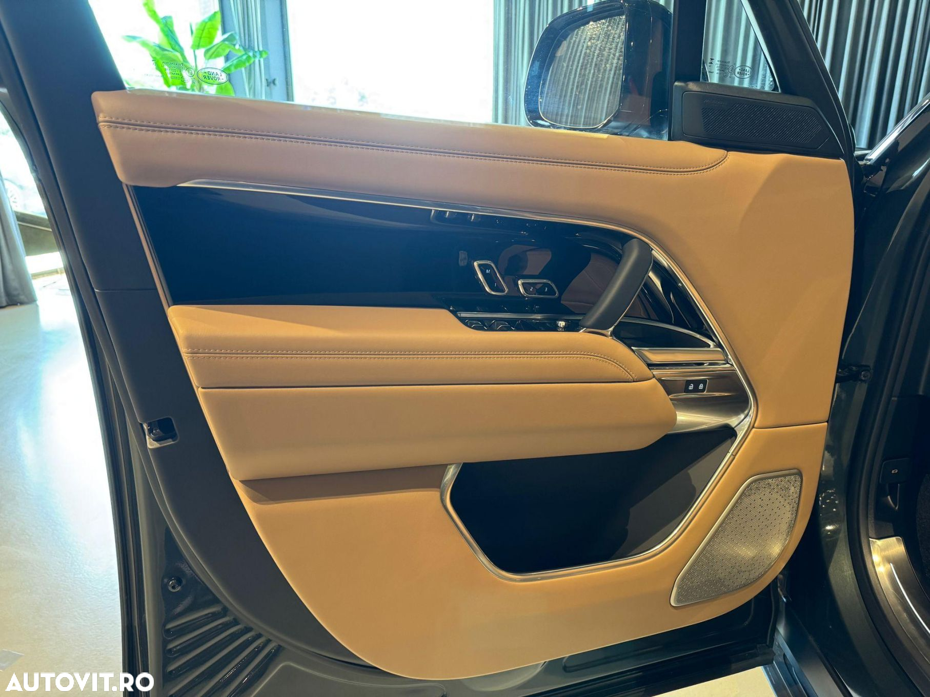 Land Rover Range Rover - 33