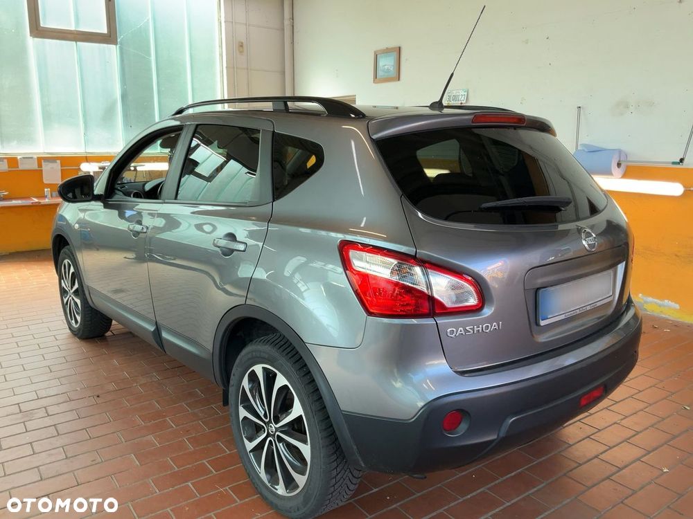 Nissan Qashqai 2.0 CVT 360 - 18