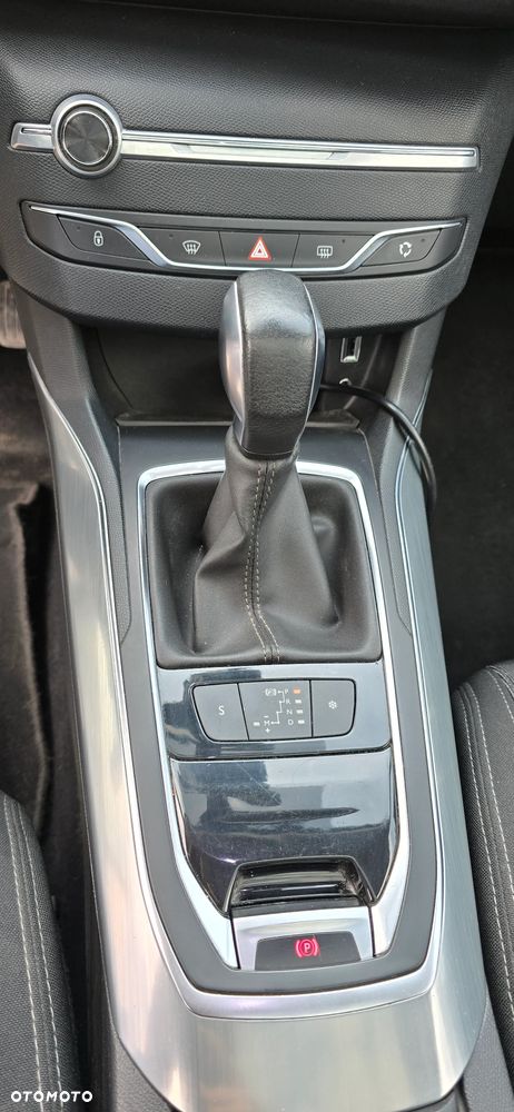 Peugeot 308 - 6