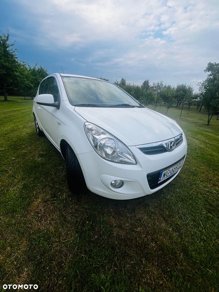 Hyundai i20 1.2 Classic + - 5