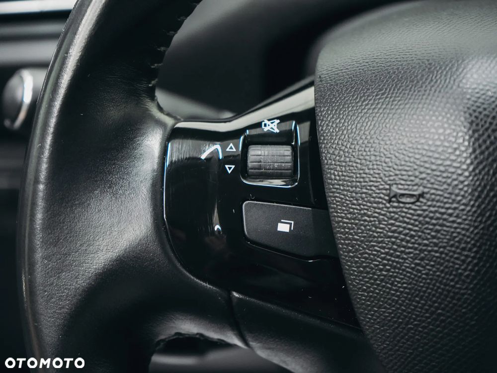 Peugeot 308 BlueHDi 100 Stop & Start Active - 23