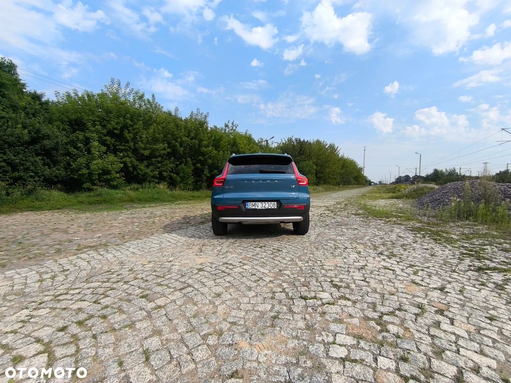 Volvo XC 40 B5 B AWD Inscription - 17
