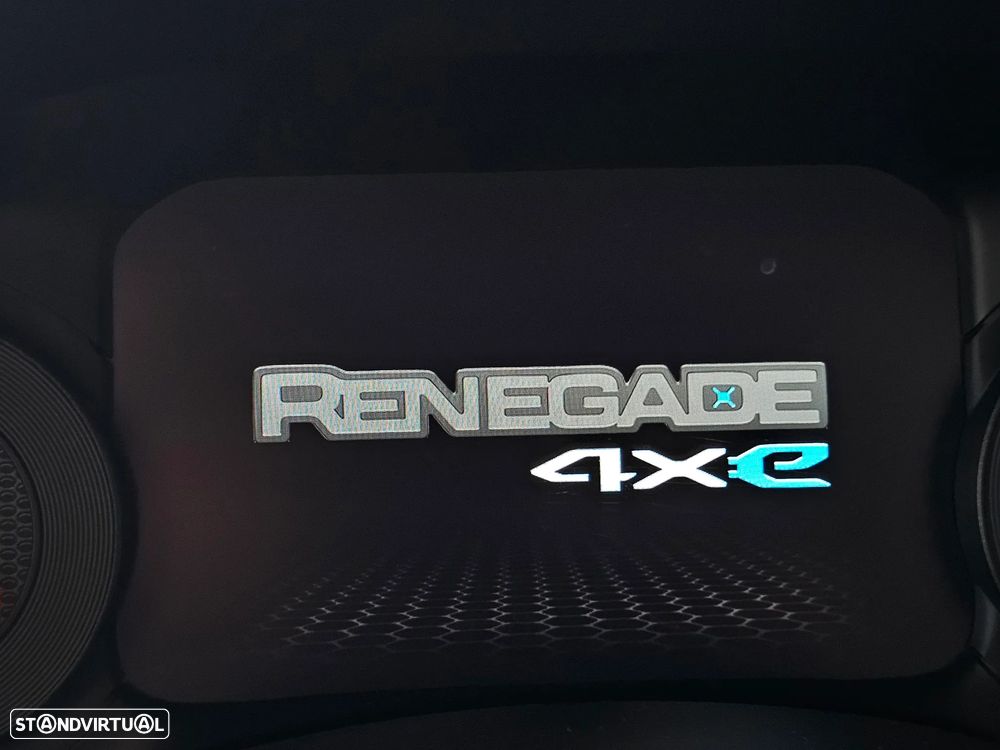 Jeep Renegade 1.3 T-GDI 4xe Auto Limited - 32