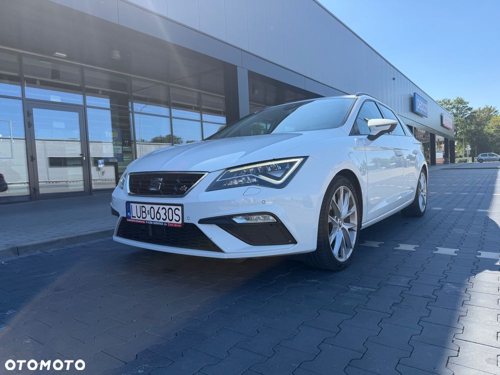 Seat Leon Sportstourer 2.0 TDI DPF DSG FR Black Matt Edition - 4