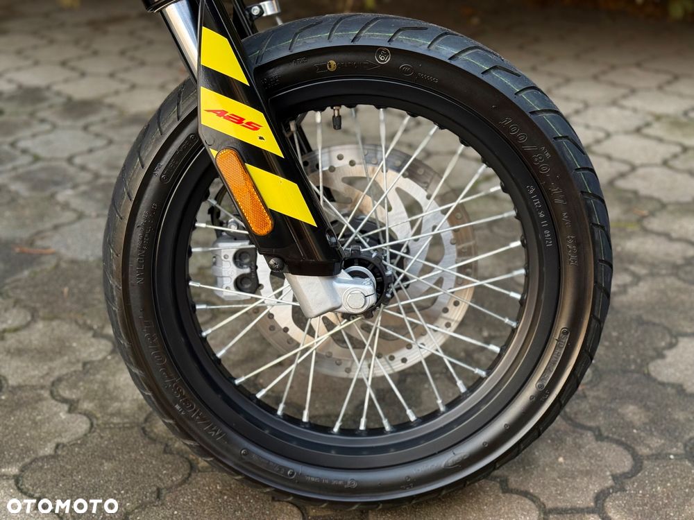 Aprilia SX - 11