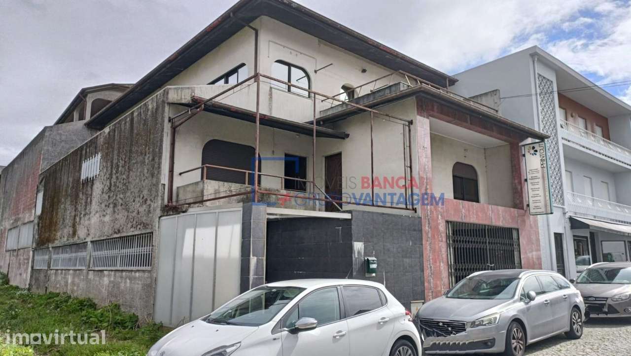 Prédio Urbano - Grande imagem: 2/9