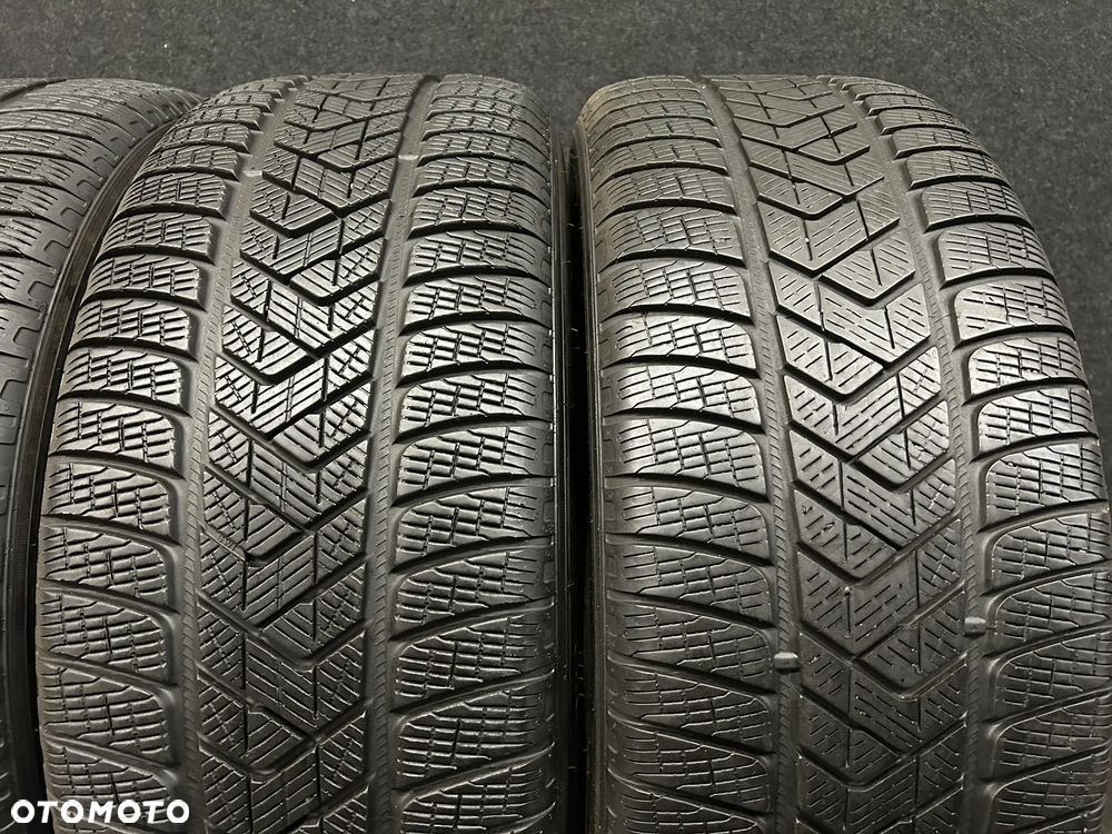 Opony zimowe Pirelli Scorpion Winter 255/55/20 110V XL 4szt. - 2