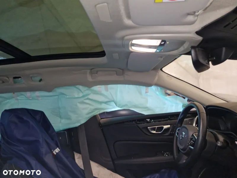 Volvo V60 B4 D Plus Dark - 9