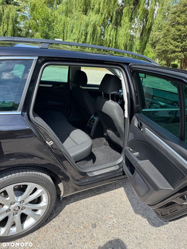 Skoda Superb 2.0 TDI DSG Ambition - 21