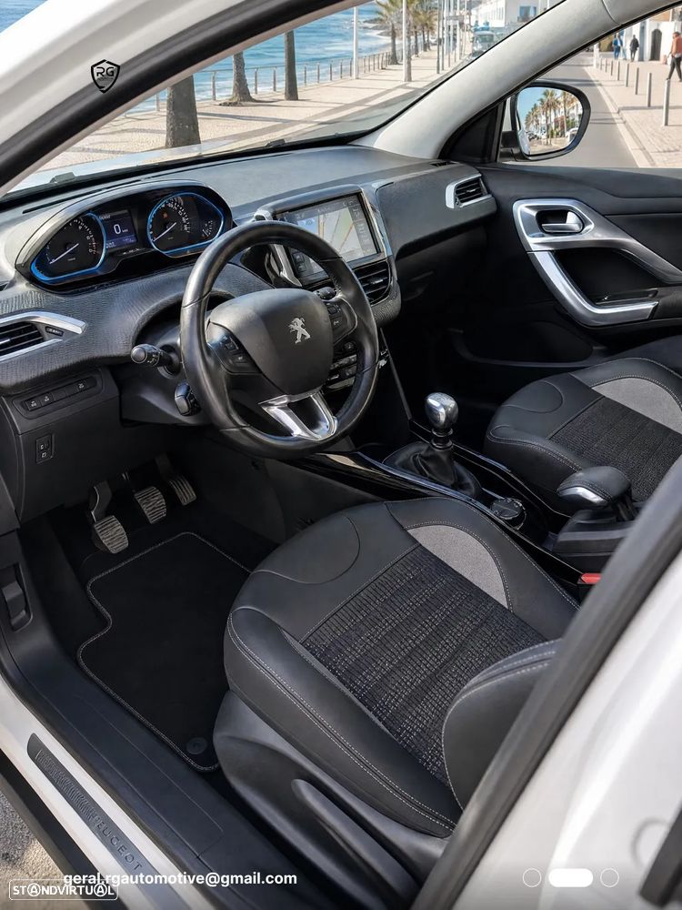 Peugeot 2008 PureTech 130 GPF Stop&Start Allure - 2