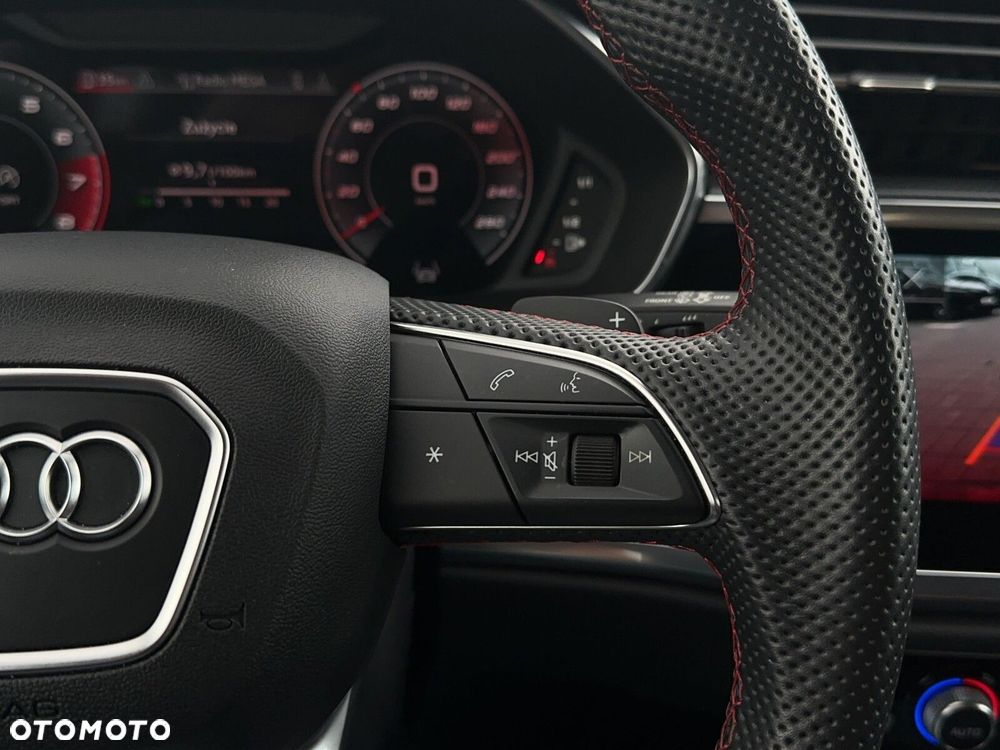 Audi Q3 Sportback - 13