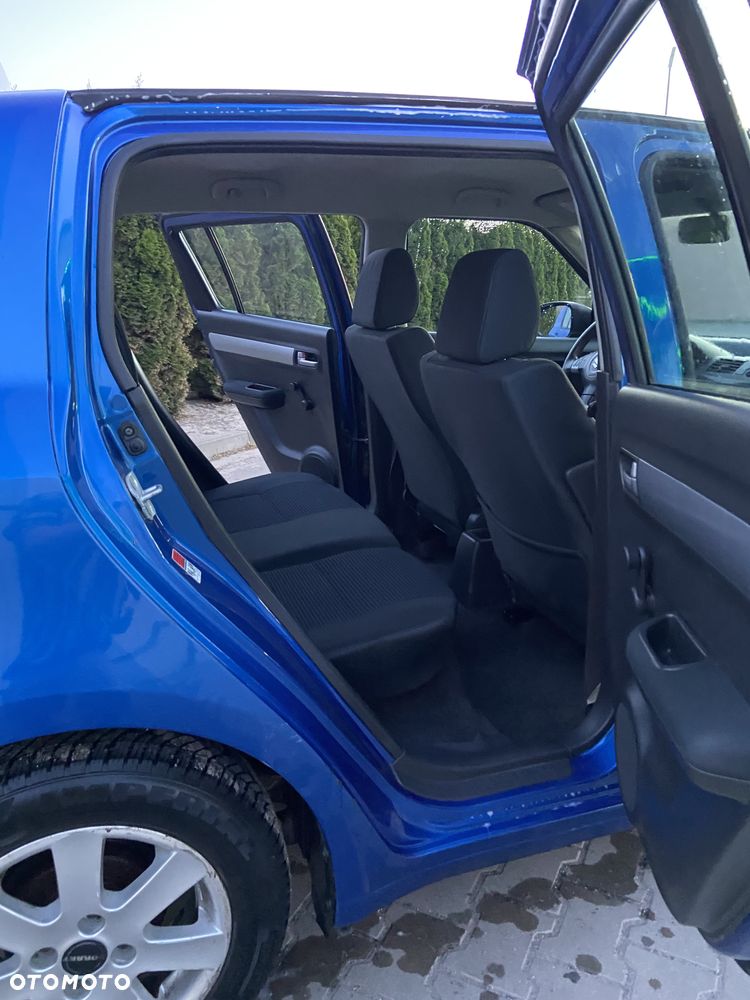 Suzuki Swift - 16
